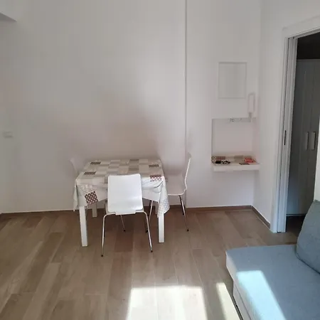 Casa Rosi Vernazzola Al Mare Apartment *